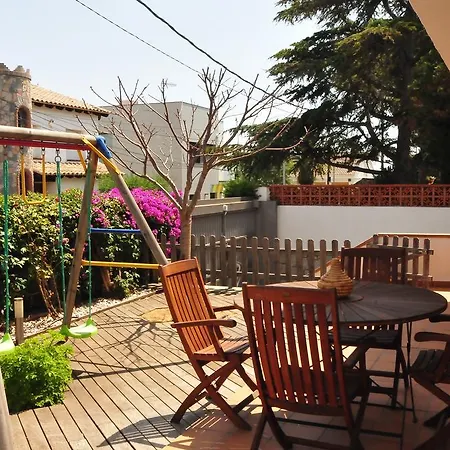 Holidays Ammiel Holiday home Premia De Dalt